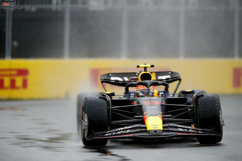... Sergio Perez im zweiten Red Bull schafft es nicht unter die Top 10: Als Zwölfter hat er ebenfalls Feierabend nach Q2 und erleidet den nächsten Rückschlag im WM-Titelkampf gegen Verstappen. Den (eigenen) Ansprüchen hinterher fährt zudem ...