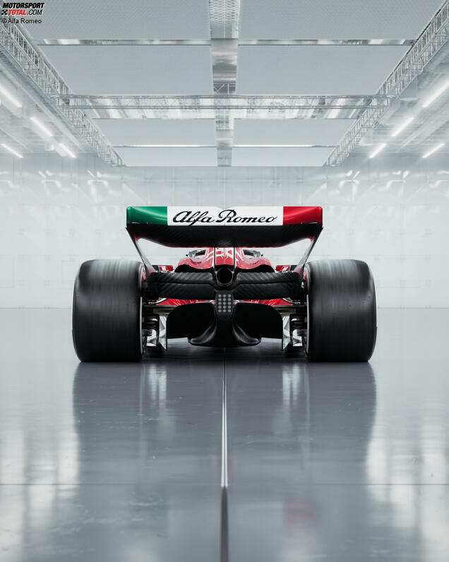 Für das Team wird es auch das letzte Jahr unter dem Banner von Alfa Romeo sein. 2026 wird das Team zum Audi-Werksteam. Der Hersteller ist aber schon 2023 mit einer Minderheitsbeteiligung eingestiegen.