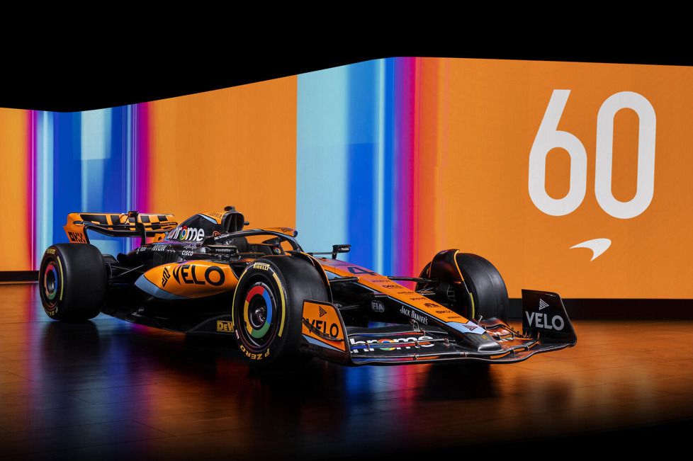 McLaren hat den MCL 60 vorgestellt, mit dem Lando Norris und Rookie Oscar Piastri in der Jubiläumssaison des Rennstalls 2023 in der Formel 1 auf Punktejagd gehen