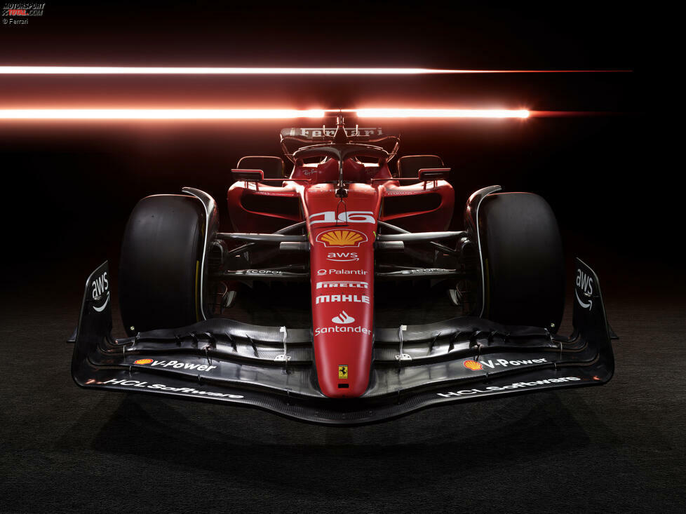 Auffälligster Design-Unterschied: Der große Ferrari-Schriftzug auf dem Heckflügel