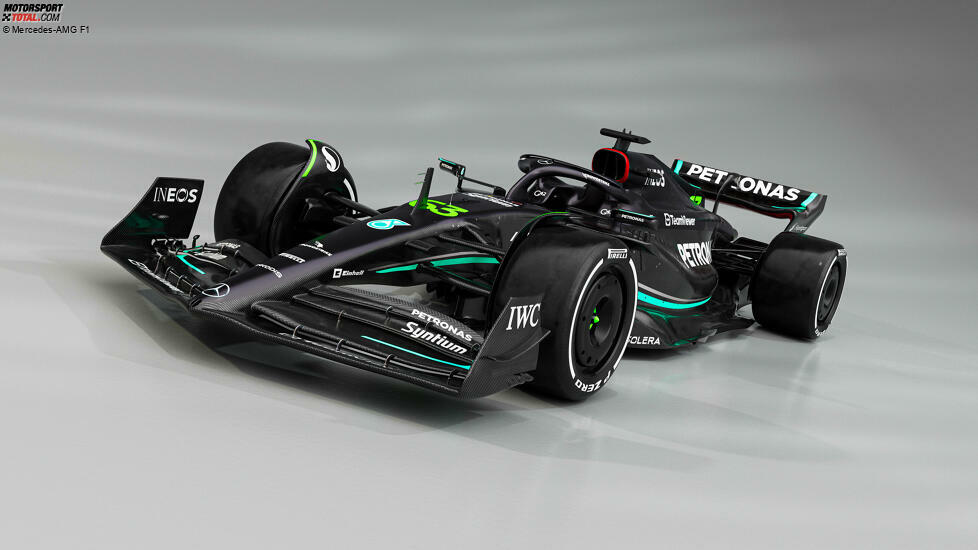 Aus Gewichtsgründen setzt Mercedes auf puren Carbon-Look.