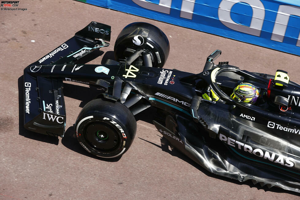 ... Hamilton im rundum erneuerten Mercedes: neue Aufhängung, neue Seitenkästen, neue Motorhaube. Aber ob die Updates wie gewünscht anschlagen, das zeigt wohl erst Barcelona in wenigen Tagen. Bei ...