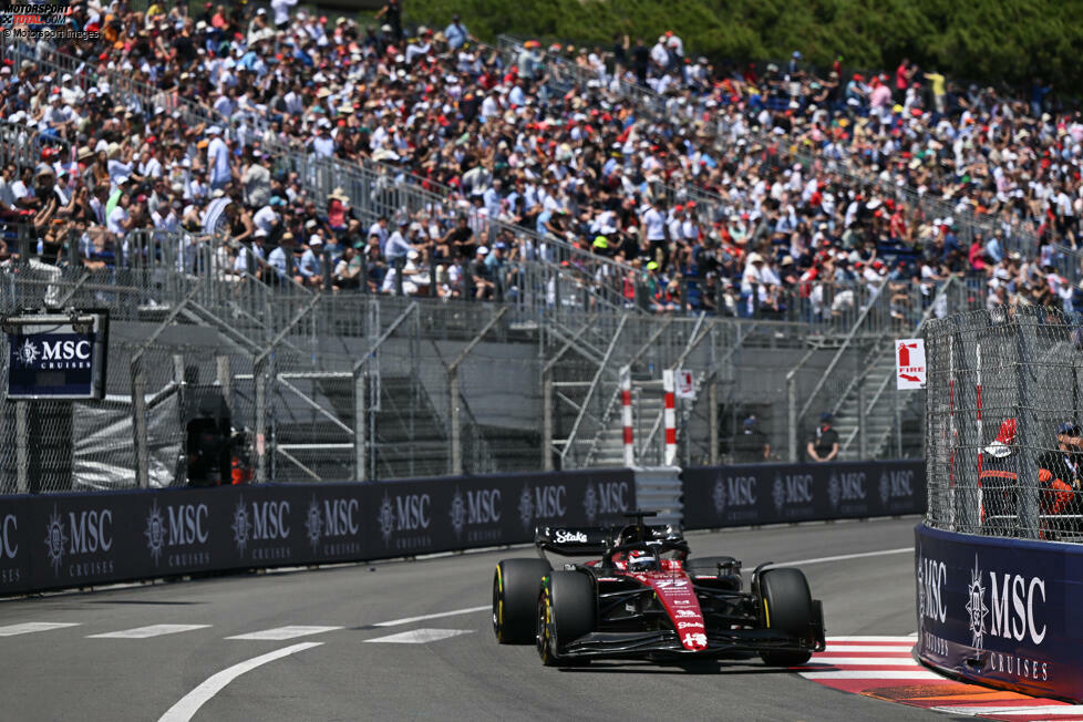... Valtteri Bottas im Alfa Romeo C43 ist indes bereits eine Steigerung erkennbar: Er belegt P8 vor beiden Alpine und ist damit 