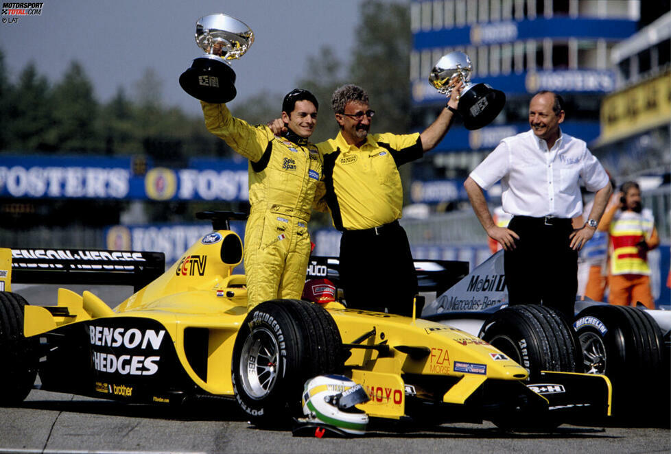 2003 - 7 Podestplätze: Fünf Podien gehen an Renault, die erster Verfolger der drei Topteams Ferrari, Williams-BMW und McLaren sind. Sauber gelingt mit Heinz-Harald Frentzen in den USA eine Überraschung. Die große Sensation ist aber der Sieg von Jordans Giancarlo Fisichella im abgebrochenen Rennen von Brasilien.