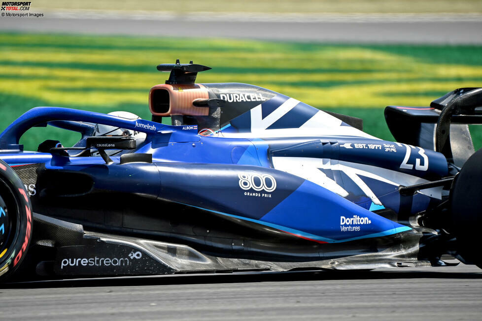 ... Überraschungsmann Alexander Albon im Williams FW45, der Dritter wird - im Jubiläumsdesign von Williams, das an diesem Wochenende seinen 800. Grand Prix bestreitet. Und der Williams-Speed ist echt, denn ...