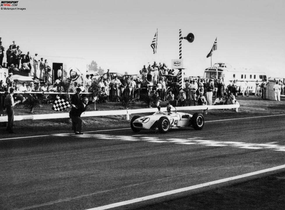 Nach nur einem Jahr wechselt der USA-Grand-Prix wieder den Austragungsort: 1960 fährt die Formel 1 auf dem Riverside Raceway in Kalifornien. Erst danach findet die Rennserie mit ...