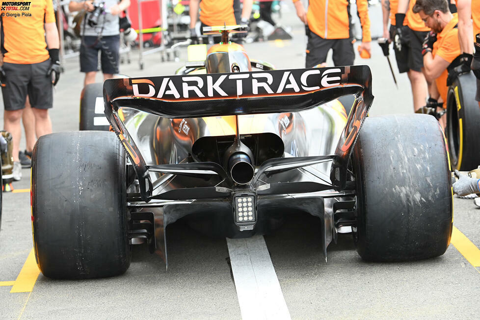 McLaren MCL60: Heckflügel, Auspuff und Diffusor