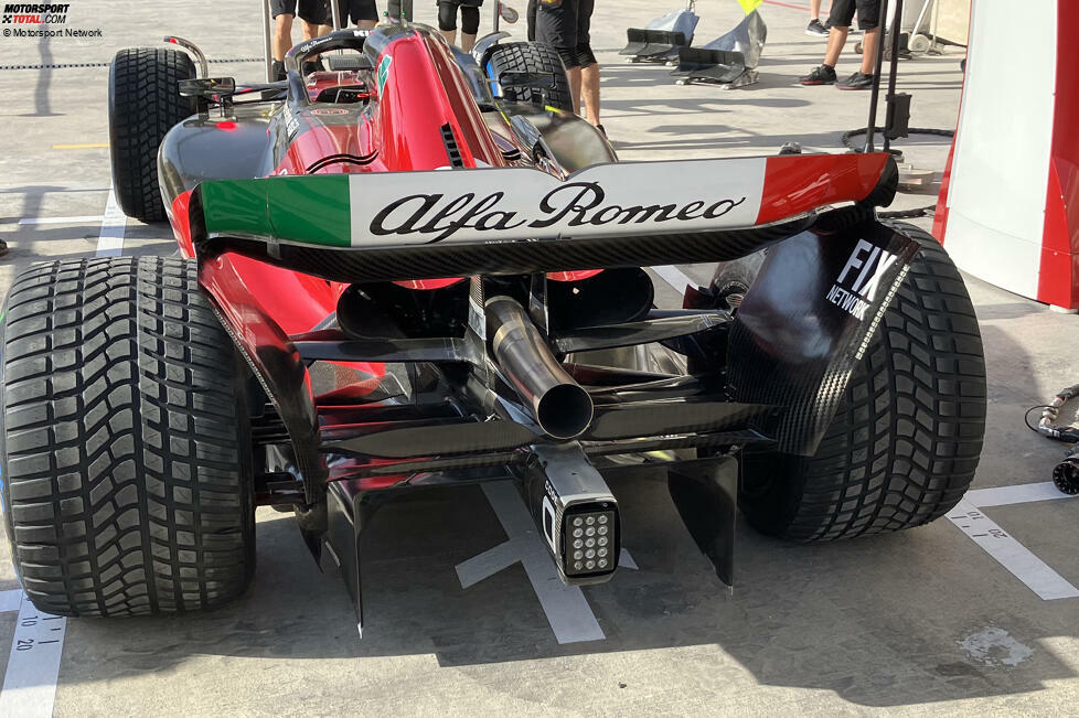 Alfa Romeo C43: Heckflügel, Auspuff, Beam-Wing und Diffusor