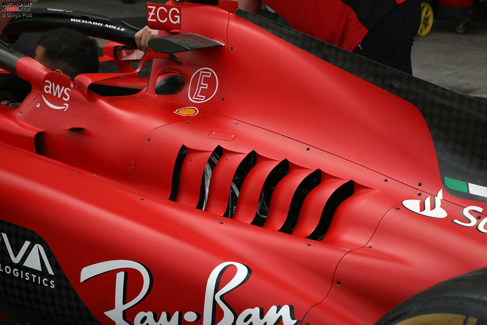 Ferrari SF-23: Kühlschlitze in der Motorhaube
