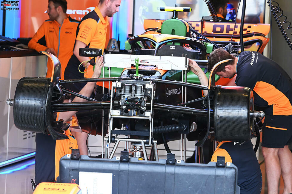 McLaren MCL60: Vorderrad-Aufhängung