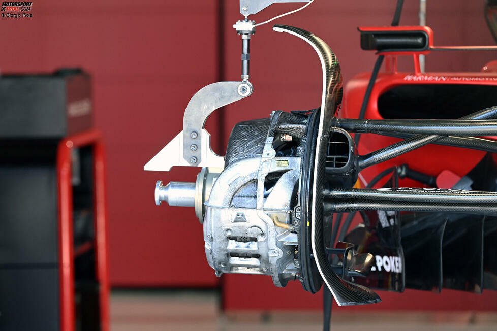 Ferrari SF-23: Vorderrad-Bremse