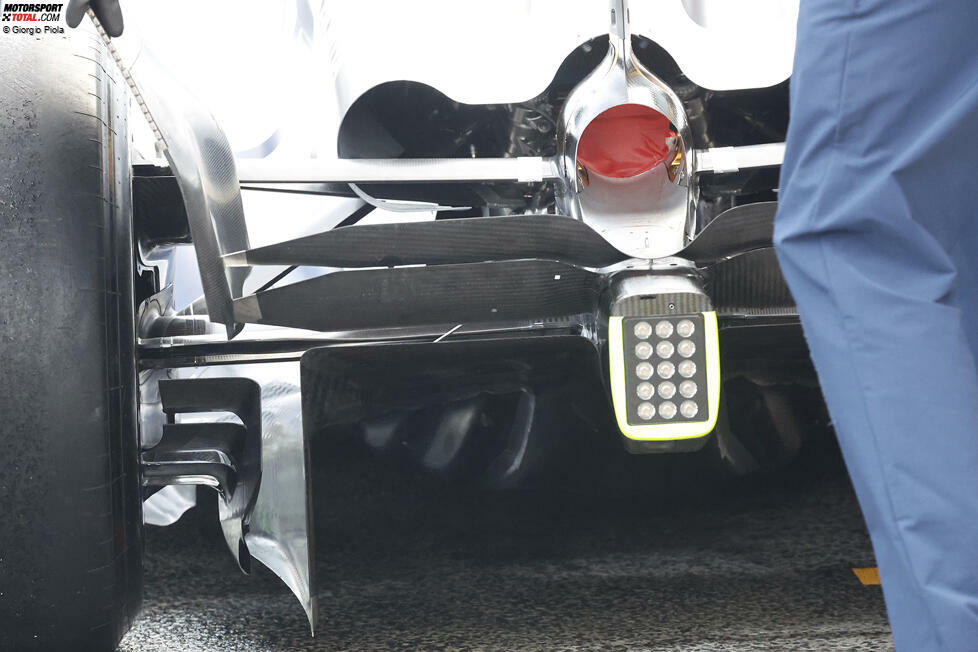 Auf diesem Bild des AT04 vom Grand Prix der Niederlande können wir den stufenförmigen Übergang sehen, den das Team im Bootsheck-Bereich des Diffusors verwendet.