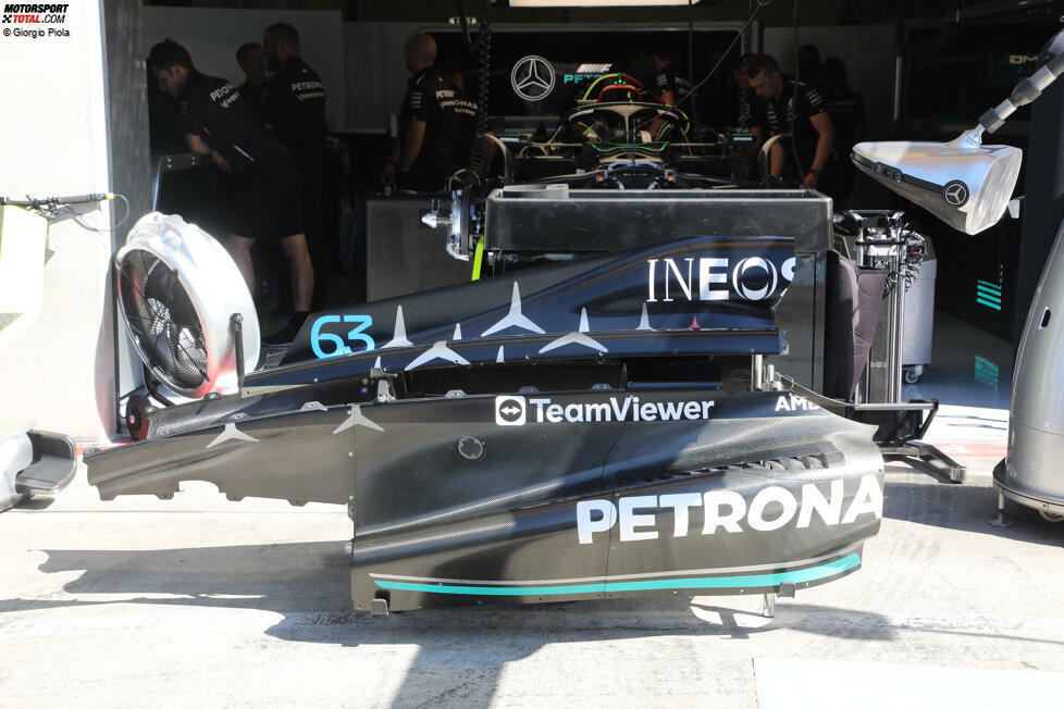 Mercedes W14: Motorhaube