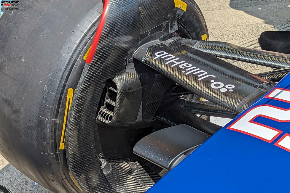 Williams FW45: Vorderrad-Aufhängung