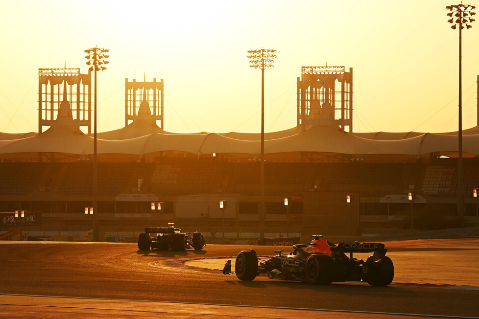 Die Höhepunkte des zweiten Tages bei den Formel-1-Wintertestfahrten 2023 in Bahrain: Welche Aufreger es gab, wer Probleme hatte und wer schnell war!