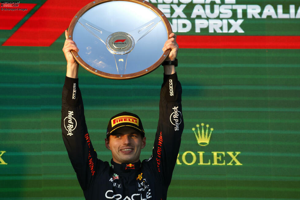 #3 Australien: Beim dritten Rennen ist Verstappen wieder in Topform unterwegs, sichert sich die Poleposition und den Sieg. Perez aber ist völlig neben der Spur und erreicht nur P5 plus die schnellste Runde. Verstappen setzt sich in der WM daher ab auf 69:54 Punkte gegenüber Perez.