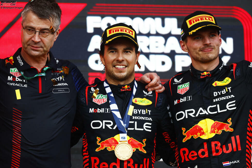 #4 Aserbaidschan: Verstappen gerät im Sprint mit Mercedes-Fahrer George Russell aneinander und schafft deshalb nur P3, Perez gewinnt. Im Grand Prix liegt Verstappen vorne, aber Perez stoppt in einer Safety-Car-Phase und gelangt so vorbei an Verstappen und gewinnt erneut. Verstappens WM-Vorsprung schrumpft auf 93:87 Punkte.