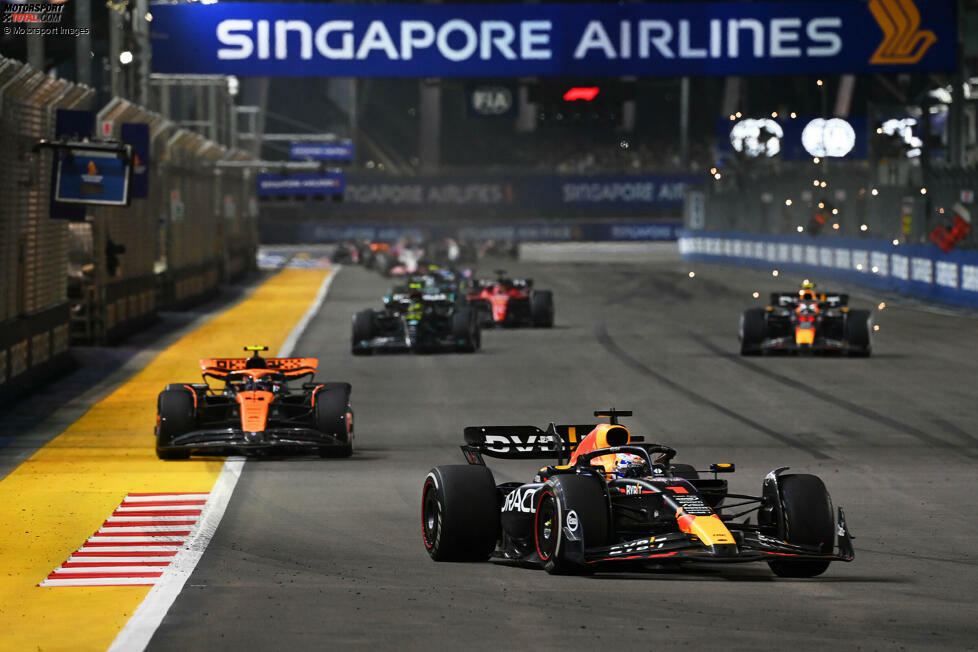 #15 Singapur: Beim Nachtrennen reißt die Erfolgsserie von Verstappen und Red Bull, das Team ist 