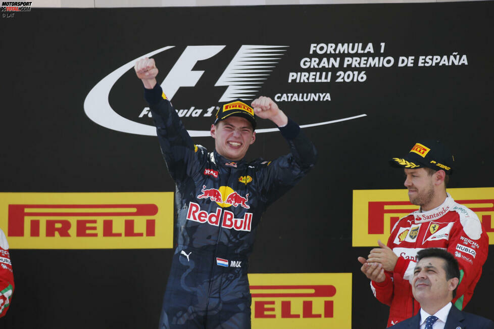 #1 Max Verstappen (18 Jahre, 7 Monate, 15 Tage) - Platz eins geht - wie könnte es anders sein - an Max Verstappen. Der Niederländer gewinnt in Spanien 2016 gleich bei seinem ersten Rennen für Red Bull, nachdem sich die beiden Mercedes von Nico Rosberg und Lewis Hamilton in der ersten Runde gegenseitig ins Aus befördern.