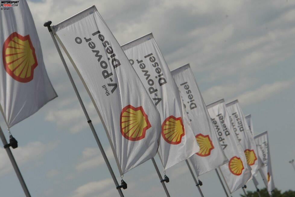 Die ADAC GT4 Germany war 2022 erstmals mit einem nachhaltigen Kraftstoff aus erneuerbaren Komponenten unterwegs. Der von Shell entwickelte Sprit bestand zu 50 Prozent aus fossilfreien Komponenten. Zusammengerechnet legten Teilnehmer damit im Saisonverlauf 16.315 Runden und somit insgesamt 65.097,5 Kilometer zurück.