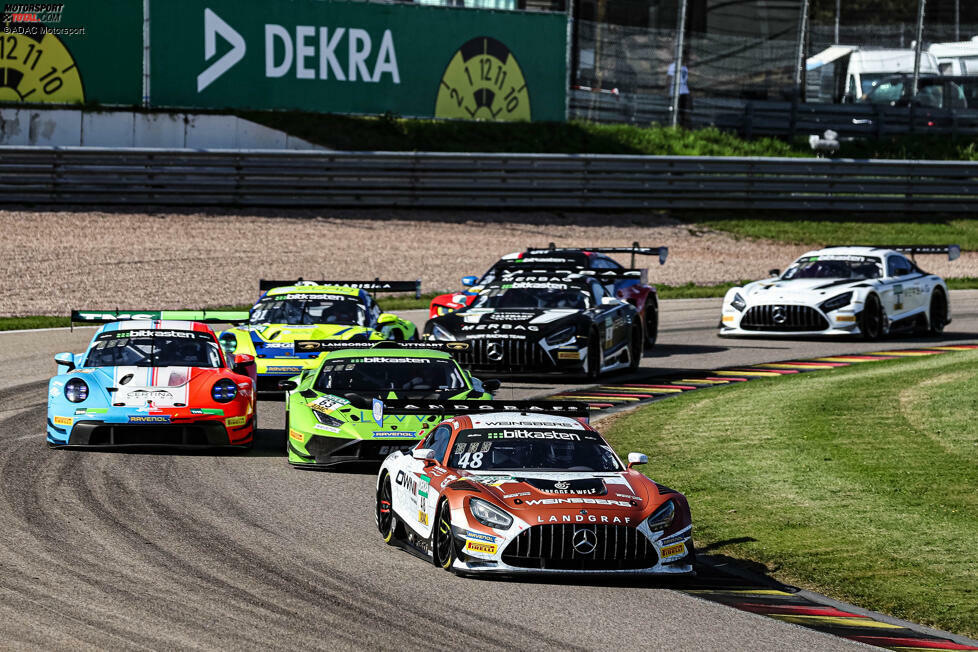 Auf dem Sachsenring in Hohenstein-Ernstthal belohnten sich Salman Owega und Elias Seppänen mit einem Doppelerfolg für ein starkes Rennwochenende. Die Mercedes-AMG-Piloten von Landgraf Motorsport waren 2023 die einzigen Fahrer, die zwei Siege während eines Events eingefahren haben.