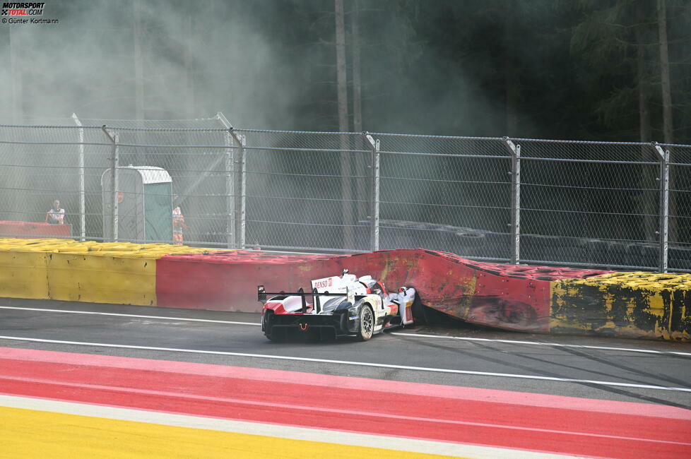 ...während Hartley fassungslos im Cockpit sitzt und per Funk durchgibt, was gerade passiert ist. - Foto: Günter Kortmann