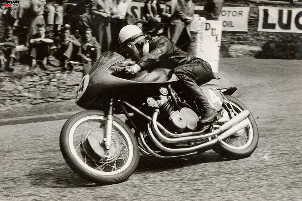 Danach trumpft MV Agusta auf. John Surtees, bereits 1956 mit der Marke Weltmeister, siegt auch 1958-60.