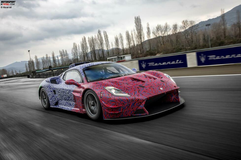 Maserati MC20 GT2 bei Testfahrten in Varano de Melegari