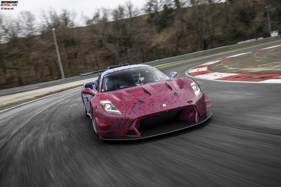 Maserati MC20 GT2 bei Testfahrten in Varano de Melegari