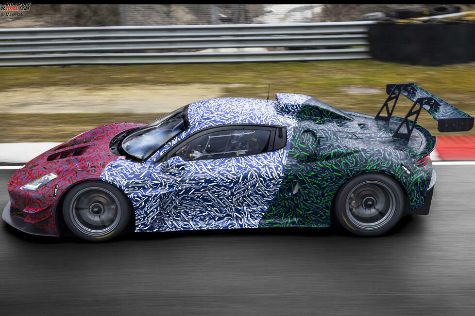 Maserati MC20 GT2 bei Testfahrten in Varano de Melegari