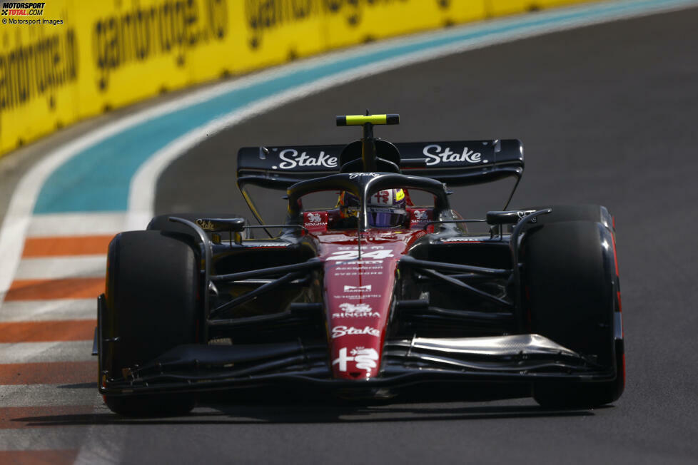 Guanyu Zhou (4): Und noch so ein Beispiel, bei dem der Teamkollege zeigte, dass es besser geht. Ja, der Alfa Romeo ist aktuell kein überragendes Auto, aber Bottas schaffte es trotzdem in Q3 - Zhou nicht. Am Ende P16 und weit weg von den Punkten. Etwas mehr wäre da schon möglich gewesen.