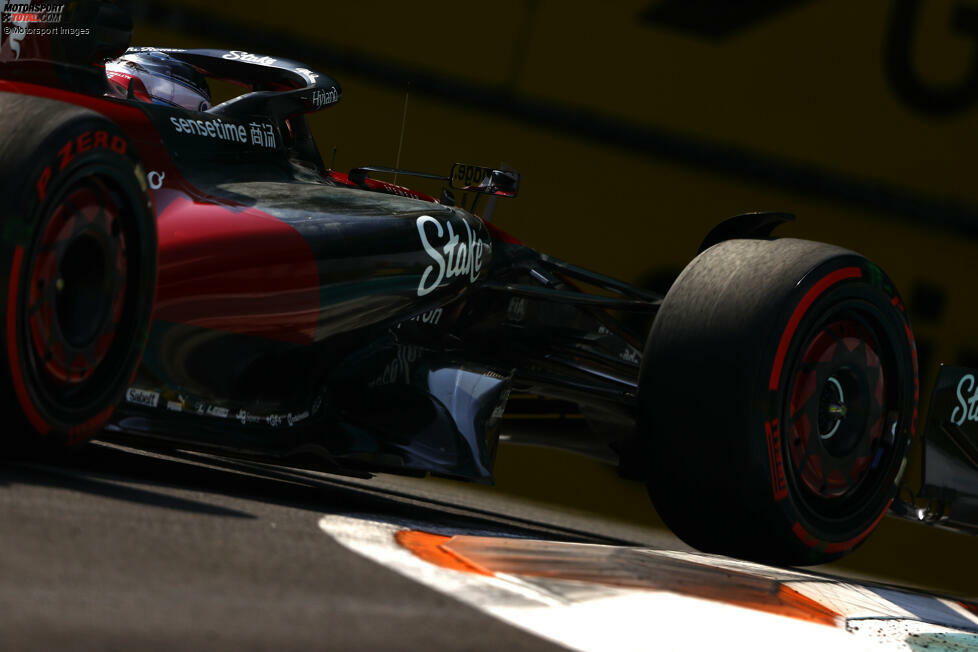 Valtteri Bottas (3): Highlight war das Qualifying mit dem Einzug in Q3 und die gute Startphase. Danach ging es dann aber nur noch rückwärts, am Ende P13. Damit blieb er im Rahmen der Möglichkeiten des Alfa Romeo - aber auch nicht mehr.