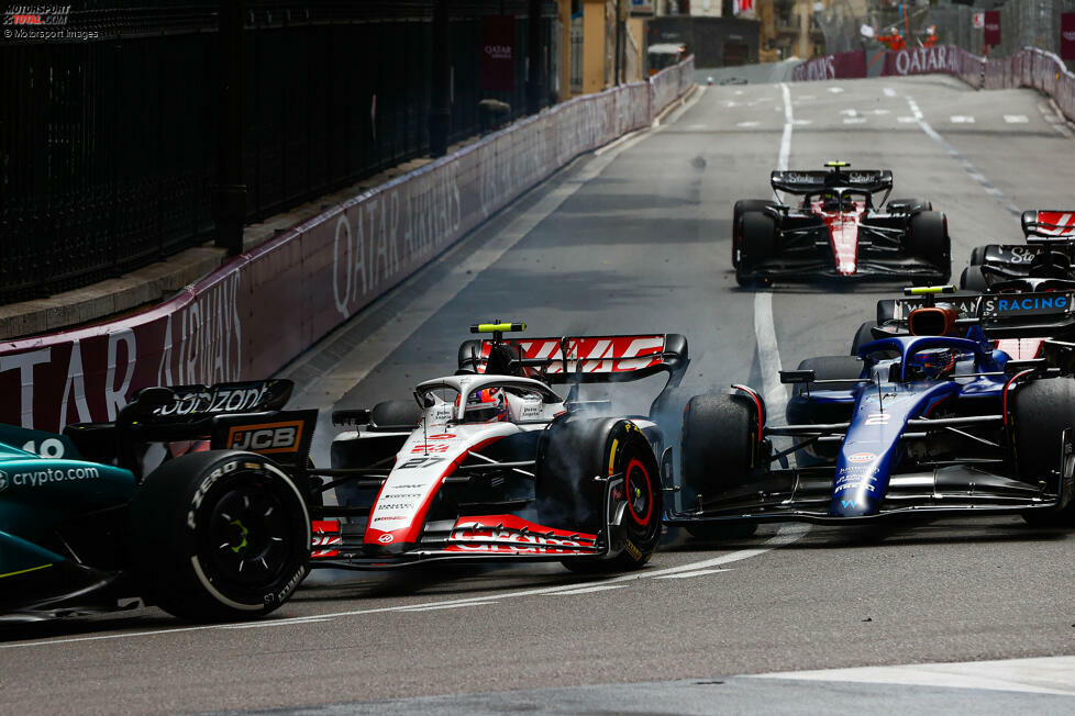 Nico Hülkenberg (5): Ungefähr auf einem Niveau mit dem Teamkollegen, der im Qualifying sogar noch etwas schneller war. Ging im Rennen dann volles Risiko, was ihm aber gleich in der ersten Runde eine Strafe einbrachte. Einige finden die 5 (wie auch bei Magnussen) etwas zu hart, die Mehrheit war am Ende aber dafür.