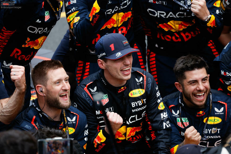 Max Verstappen (1): Ja, im Rennen berührte er einmal die Mauer, was natürlich einen kleinen Abzug gibt. Aber das gleichen seine starke Q3-Runde und sein erster Stint wieder aus. Hielt die Medium-Reifen lange genug am Leben, um am Ende direkt auf Intermediates zu wechseln - und so alle Aston-Martin-Hoffnungen auf den Sieg zu beenden.