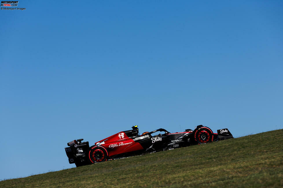 Guanyu Zhou (4): In den Qualifyings jeweils vor Bottas, was gut war für seine Verhältnisse. Aber im Rennen drehte Bottas den Spieß wieder um. Daher auch die gleichen Noten für die beiden Alfa-Romeo-Fahrer, von denen mal wieder kaum was zu sehen war.