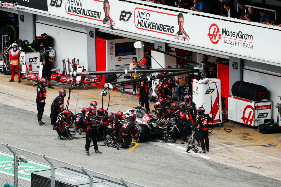 Kevin Magnussen (5): Verzockte sich laut eigener Aussage beim Set-up und schied so am Samstag bereits in Q1 aus, während der Teamkollege das Auto (nach der Gasly-Strafe) auf Startplatz sieben stellte. Im Rennen ging dann für Haas insgesamt nichts mehr, weshalb er sich auch nicht mehr für eine bessere Note empfehlen konnte.