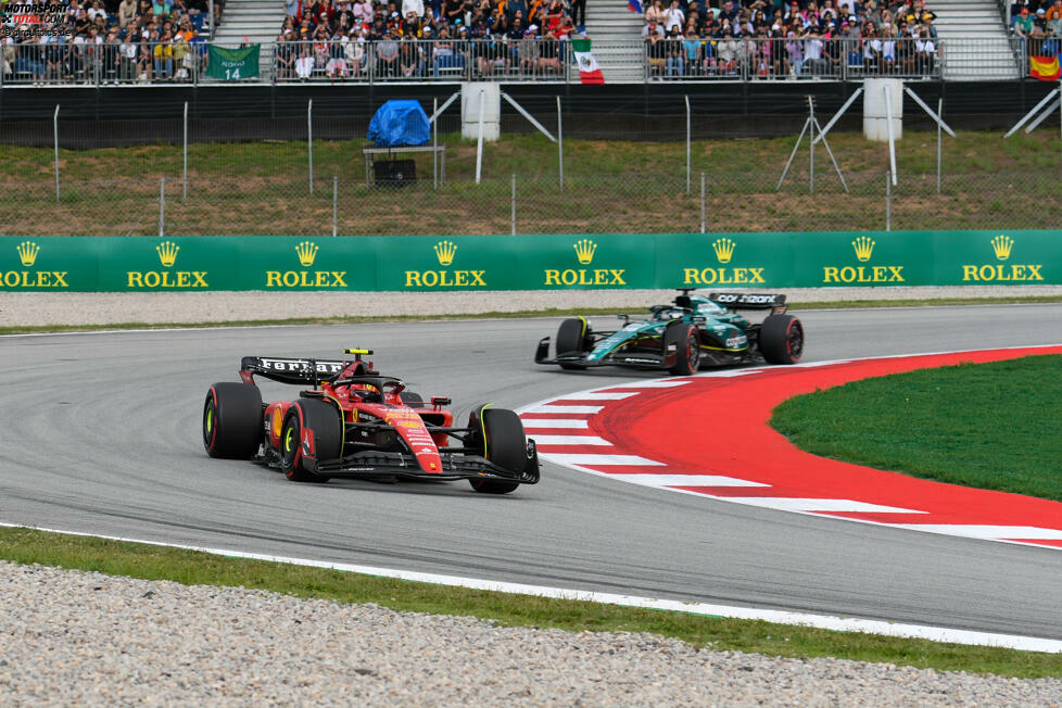 Carlos Sainz (3): Auch hier gab es Argumente für eine 2, weil er mit P2 im Qualifying wohl das Maximum herausholte und P5 im Rennen ebenfalls solide war. Aber: Am Samstag profitierte er stark davon, dass viele andere Piloten ihre Runde nicht zusammenbrachten oder bereits vor Q3 ausschieden. Im Rennen zeigte er dann keine Highlights.