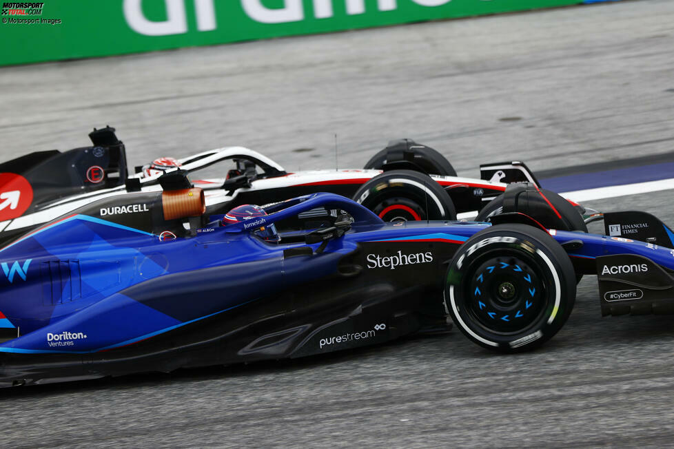 Alexander Albon (3): Im Qualifying wieder den Einzug in Q3 geschafft, in Shootout und Sprint am Samstag im vorderen Mittelfeld und im Rennen als Elfter nur knapp an den Punkten vorbei. Abzüge gibt es allerdings für mehrere Strafen wegen Tracklimits, so reicht es dann nicht zur 2.