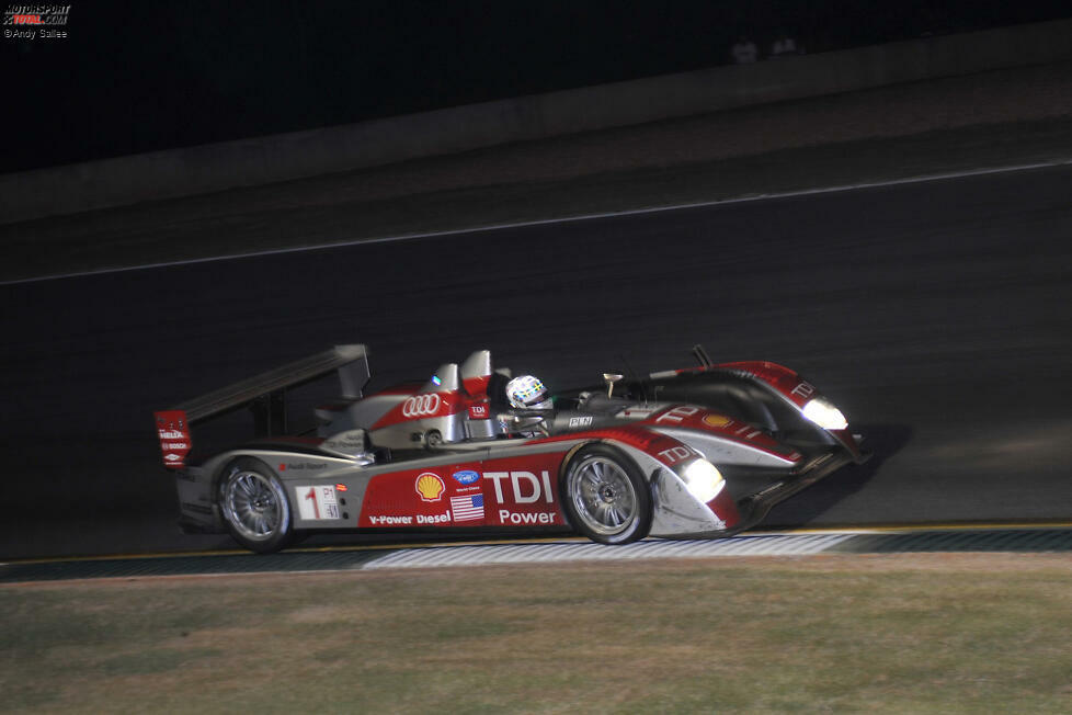 2008: Allan McNish/Rinaldo Capello/Emanuele Pirro - Audi R10 TDI (394 Runden)