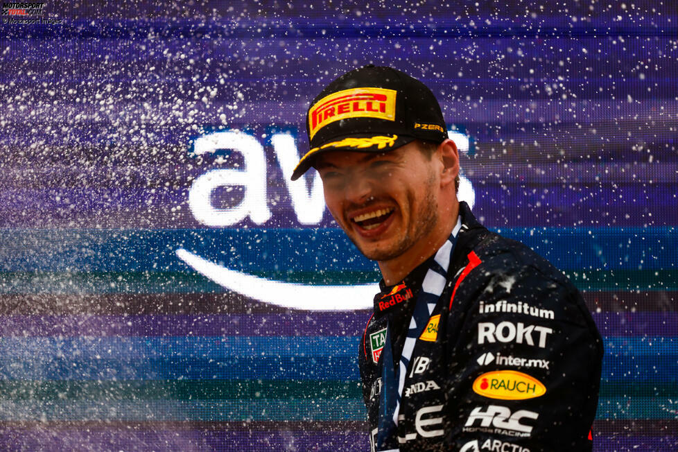 Sieg #100 (Max Verstappen - Kanada 2023): Erst als fünftes Team nach Williams, Mercedes, McLaren und Ferrari knackt Red Bull die magische Marke von 100 Siegen in der Formel 1. Passend, dass ausgerechnet Verstappen den Jubiläumssieg holt: Mit inzwischen 41 Siegen ist er der in dieser Hinsicht erfolgreichste Red-Bull-Pilot der Geschichte!