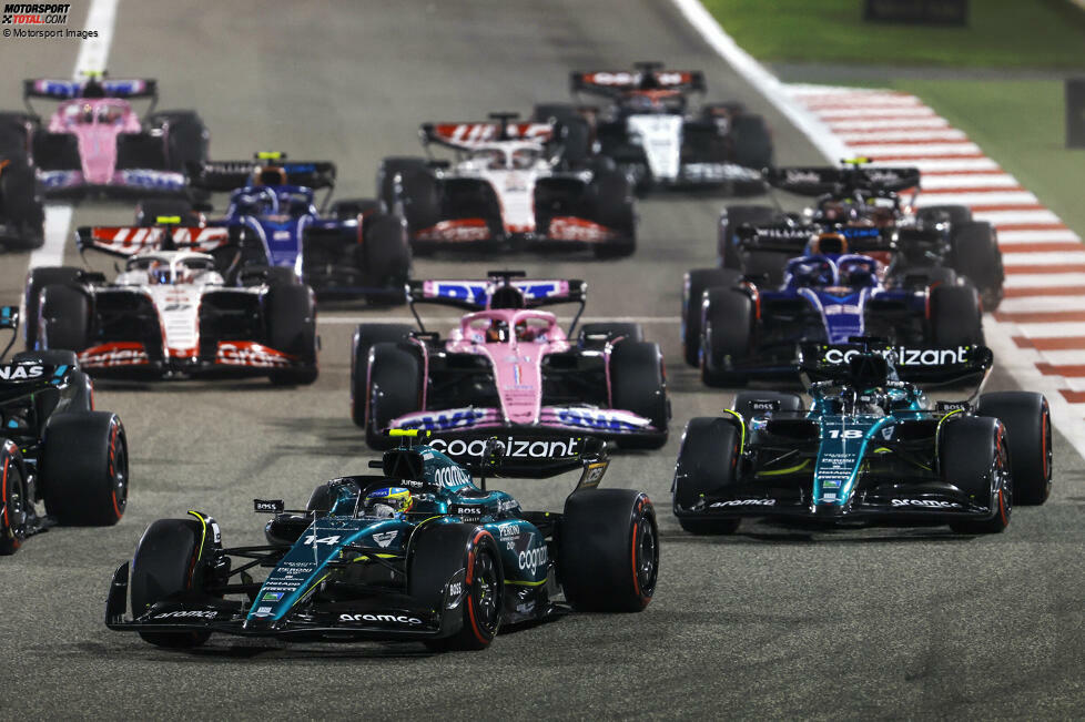 Lance Stroll (3): Bei keinem anderen Fahrer wurde so heftig diskutiert, zwischen 2 und 5 waren alle Noten dabei. Einerseits biss er sich trotz Verletzung durch, andererseits räumte er in Runde 1 fast den Teamkollegen ab. Das geht gar nicht! Letztendlich ist die Mehrheit der Redaktion gnädig, weil die Berührung mit Alonso folgenlos blieb.