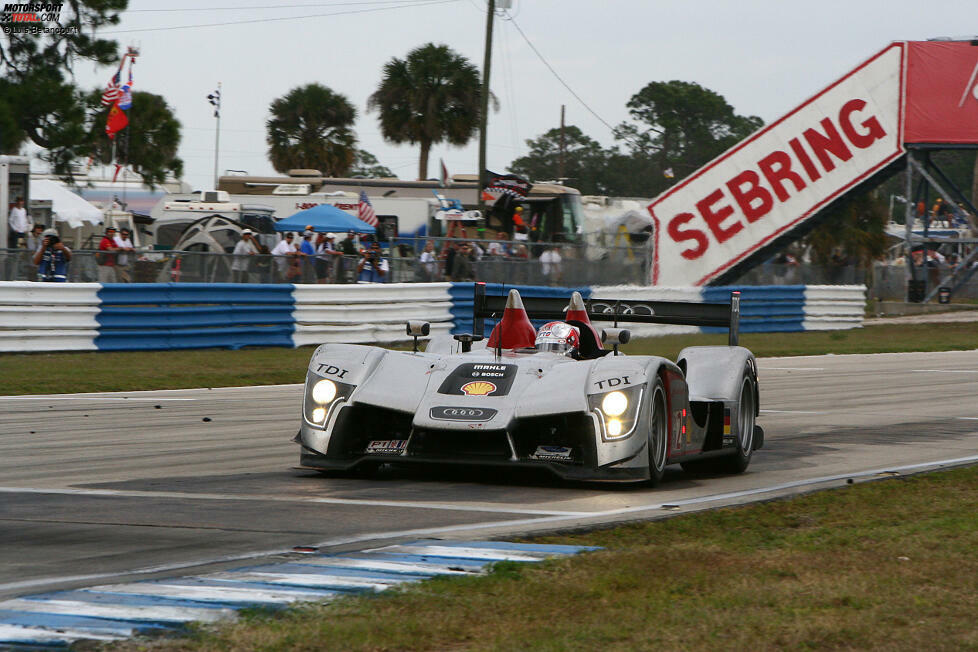 2009: Tom Kristensen/Allan McNish/Rinaldo Capello, Audi #2, 383 Runden