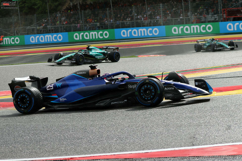 Alexander Albon (3): Eigentlich hätte der Williams in Spa gut gehen sollen. Blöd nur, dass die Mischbedingungen am Freitag und Samstag nicht zum Auto passten. Im trockenen Rennen fuhr Albon dann lange in den und um die Top 10 herum, doch am Ende gingen die Reifen ein. Ein solider Auftritt von ihm persönlich, aber auch nicht mehr.