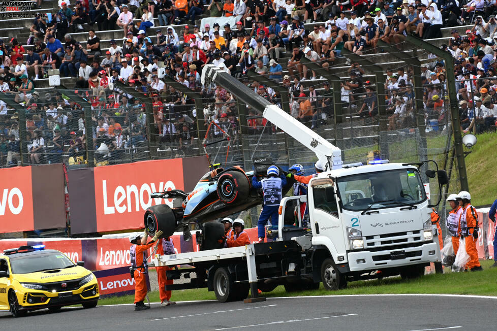Logan Sargeant (6): Den Fall gibt es bei uns nur ganz selten: Alle(!) Redakteure haben dem Williams-Fahrer einstimmig eine 6 gegeben. Sein Abflug im Qualifying war schon unnötig, der Crash im Rennen besiegelte sein Schicksal dann. Selbst dem größten Optimisten gehen langsam die Argumente für einen neuen Vertrag aus.