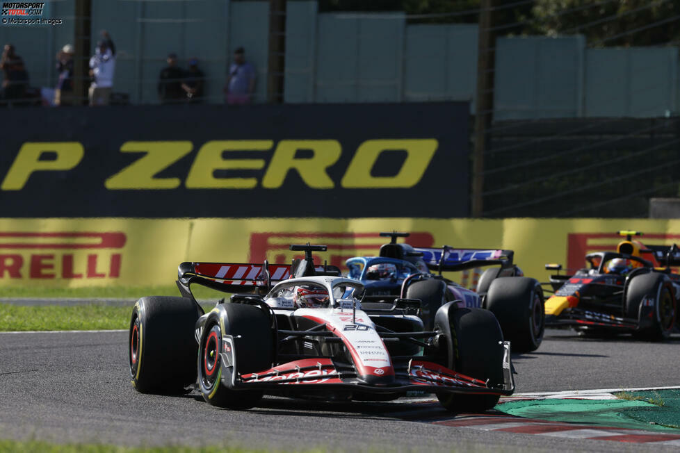 Kevin Magnussen (4): Am Samstag Q2 erreicht und damit zumindest ein kleines Erfolgserlebnis gehabt. Im Rennen früh von Perez torpediert und danach chancenlos. Fraglich, ob es sonst für Punkte gereicht hätte, aber für eine bessere Note konnte auch er sich so nicht mehr empfehlen.