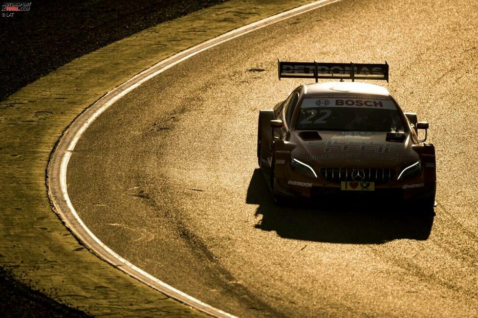 ... schon 2018 in einem DTM-Auto, auch wenn das von der Öffentlichkeit kaum wahrgenommen wird. HWA lädt den Rohdiamanten Ende des Jahres zu Testfahrten in Jerez ein, bei denen er im Class-1-Auto starke Zeiten fährt. Preinings Karriere  ...