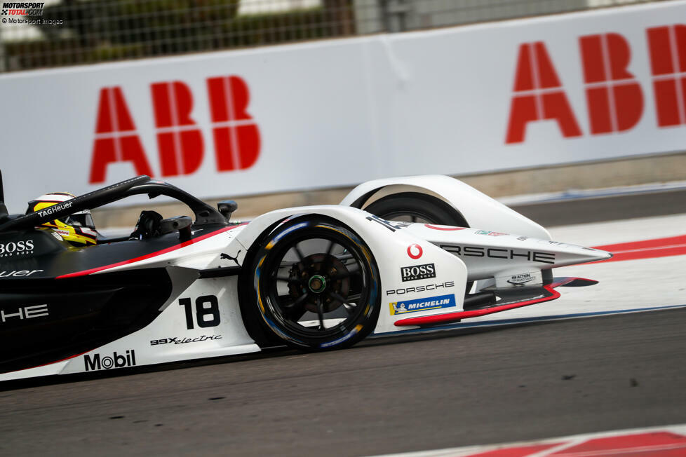 ... geht aber bei Porsche als Young Professional weiter: 2019 fährt er unter anderem im ADAC GT Masters und holt mit Partner Robert Renauer schon beim ersten Wochenende der Saison den Sieg. Und wird Test- und Entwicklungsfahrer beim Formel-E-Projekt von Porsche. 2020 wechselt ...