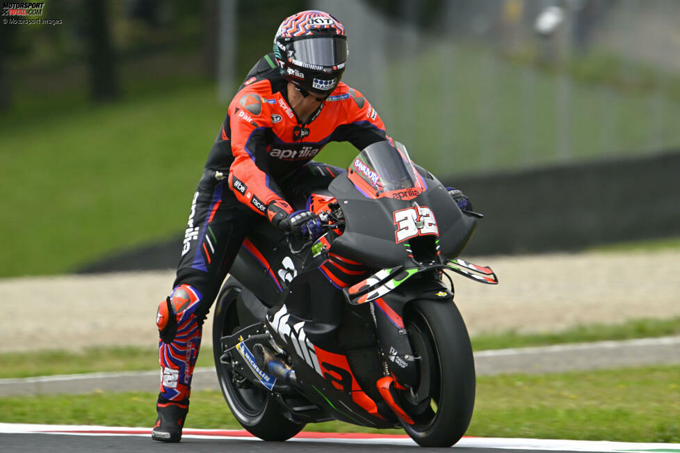 23. Lorenzo Savadori (Aprilia/RNF-Aprilia) - 12 Punkte (12)