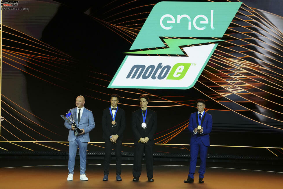 Das deutsche IntactGP-Team hat in der MotoE die Teamwertung gewonnen (ganz links Jürgen Lingg) und mit Hector Garzo (rechts) die Fahrer-Weltmeisterschaft.
