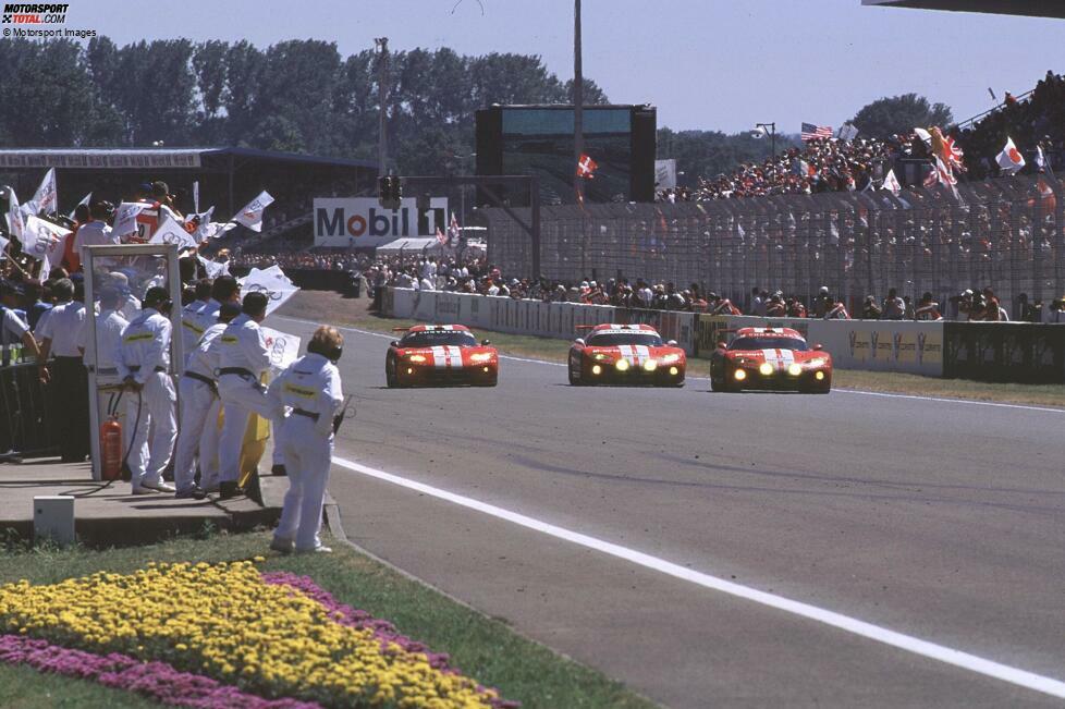 Nach der Formel 1 gelingt Wendlinger eine erfolgreiche Karriere im Sportwagen: 1999 wird er mit der Chrysler-Viper FIA-GT-Weltmeister, und 1999 und 2000 gewinnt er die 24 Stunden von Le Mans in der LMGTS-Klasse.